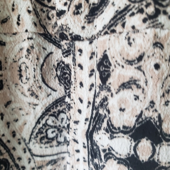 Kendall AND KYLIE FLORAL LONG SLEEVE ROMPER JUMPSUIT V-NECK LOW BACK SIZ… - Picture 14 of 14